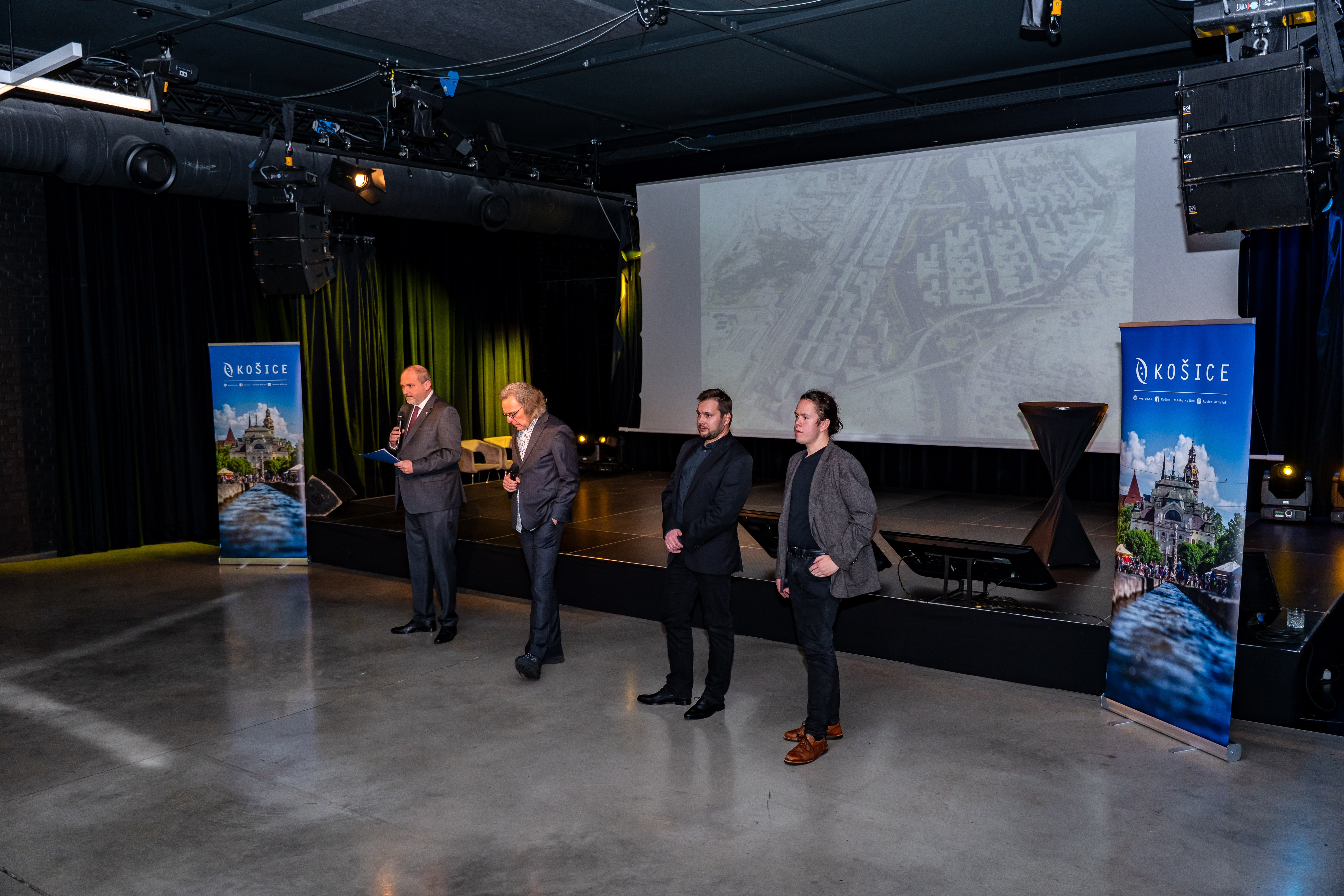 UHA Stretnutie v uzkom kruhu -2